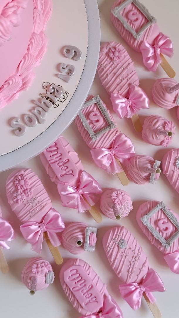 Magnums and cupcakes